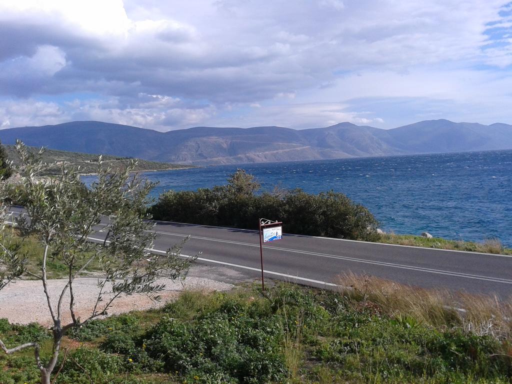 Niriides Daire Galaxídhion Dış mekan fotoğraf