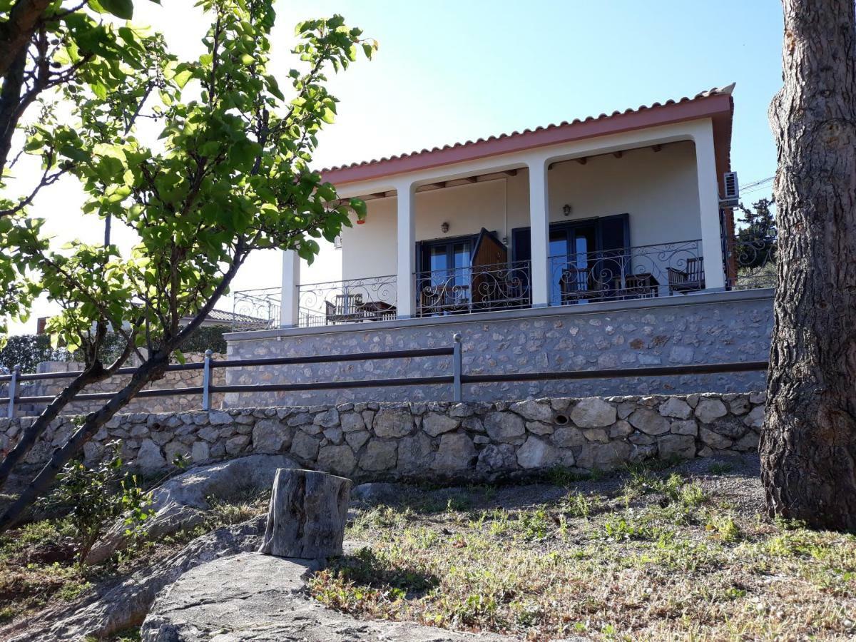 Niriides Daire Galaxídhion Dış mekan fotoğraf